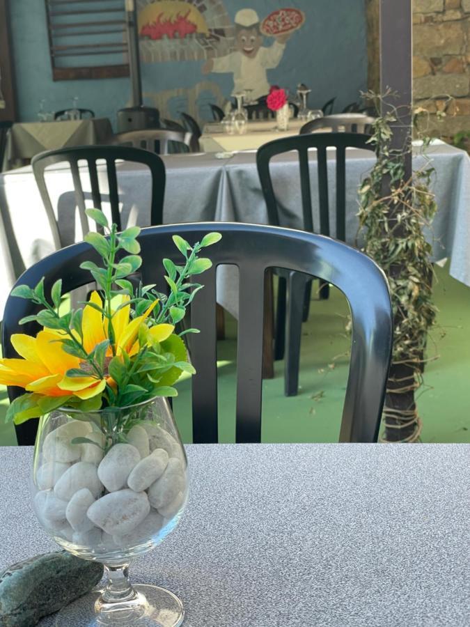 Il Cinghialetto Hotel Фони Екстериор снимка